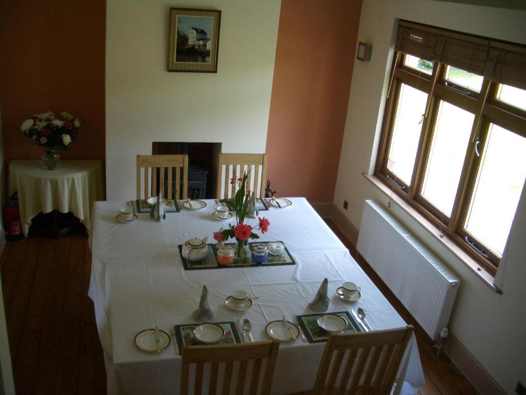 Homelea Bed And Breakfast Кэнтербари Экстерьер фото